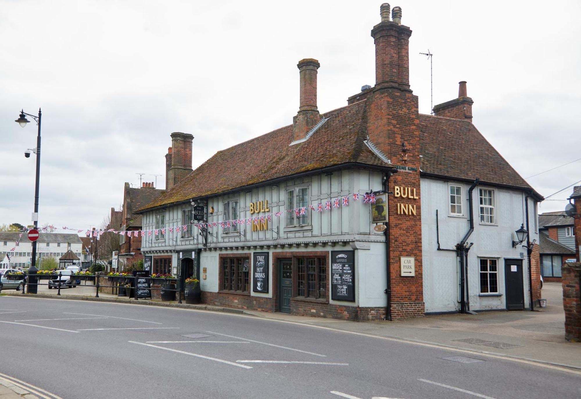 Bull Hotel By Greene King Inns Halstead  Dış mekan fotoğraf